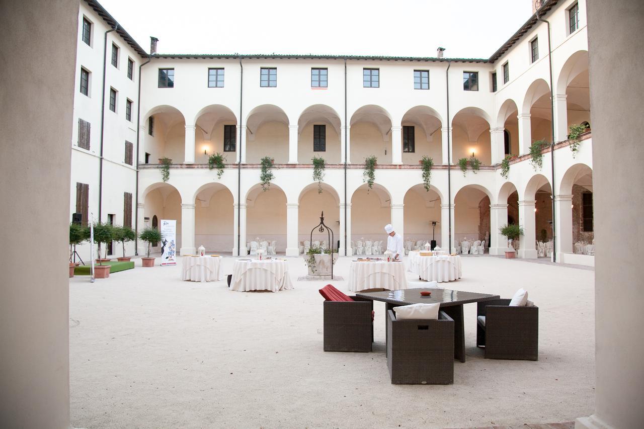 Relais Fontevivo Hotel Exterior photo